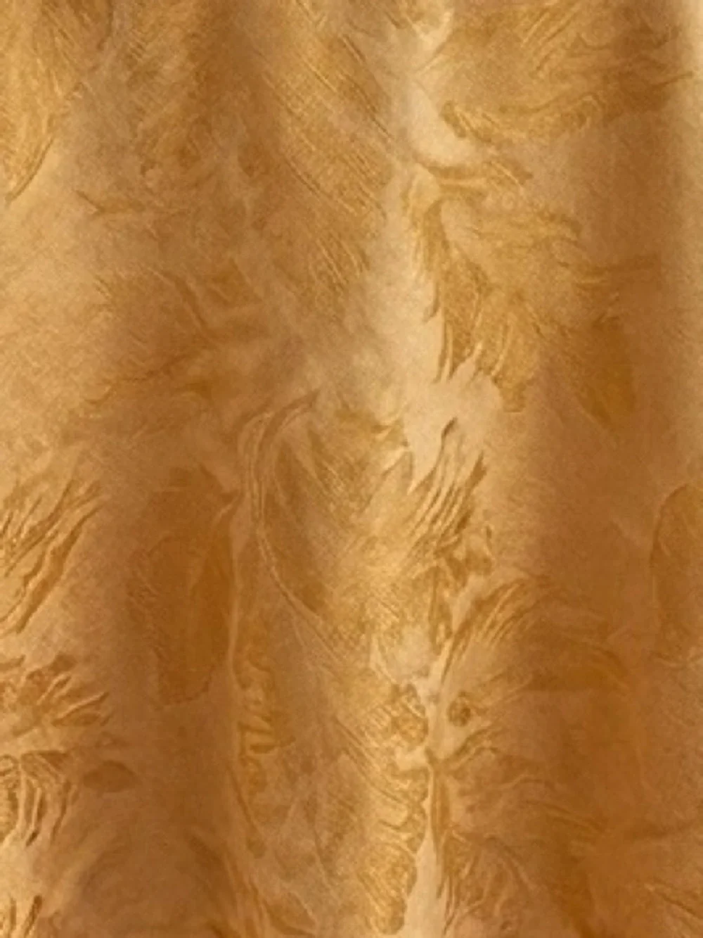 Autumn Harvest Damask Golden Leaf Pattern 90”in Round Tablecloth & Napkin Set